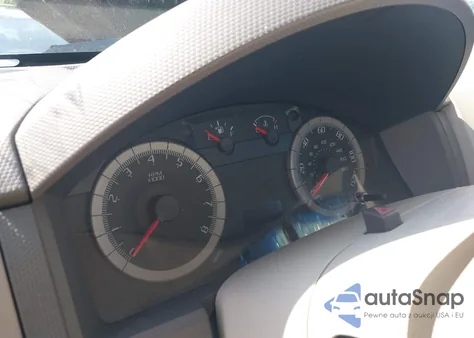 2010 Ford Escape Xls z USA, uszkodzony, nr VIN 1FMCU0C71AKA70697